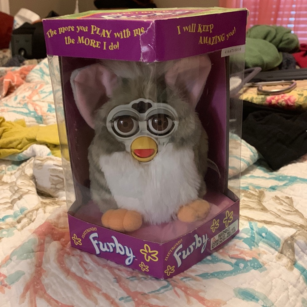 1998 Edition Original Electronic FURBY Model 70-800 - Factory Sealed
